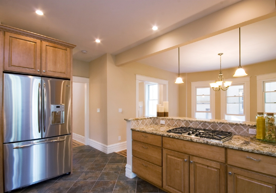 Kitchen_2.jpg