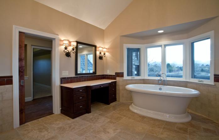 Master_bed_bath_11_001.jpg
