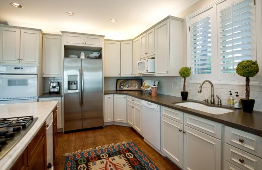 Kitchen_4.jpg