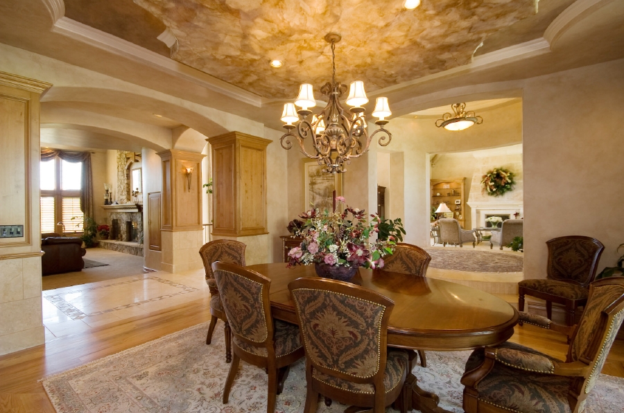 Dining room-3.jpg