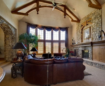 Family room-1.jpg