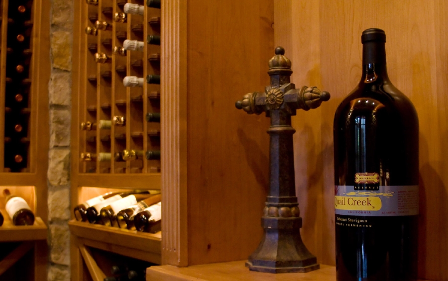 Wine seller-1.jpg