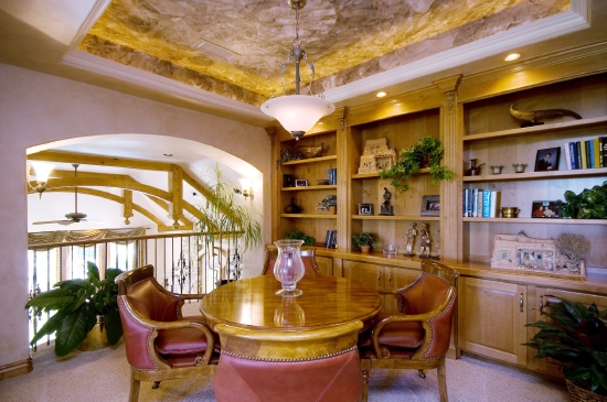 upper lev game room-2.jpg
