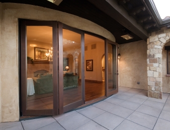 Living room-8.jpg