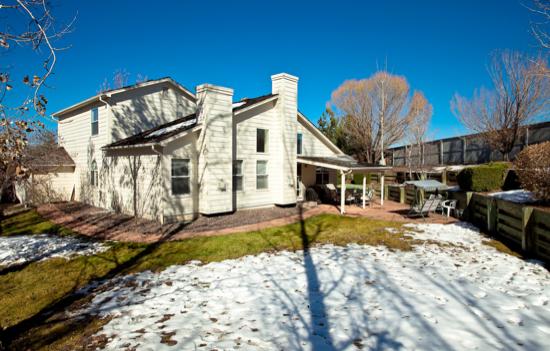 Exterior_6.jpg