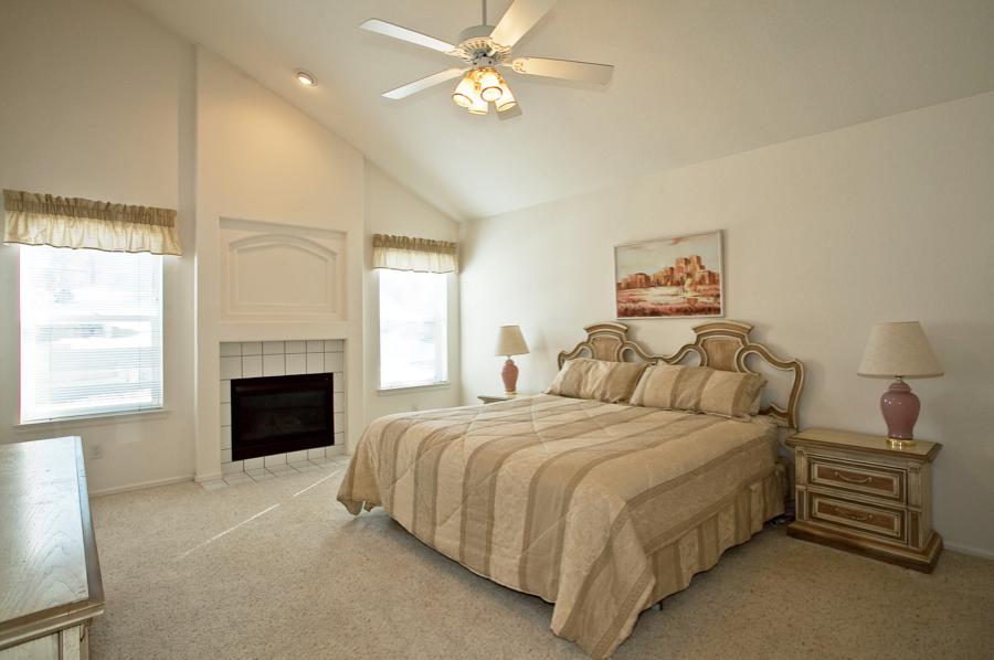 Master_bed_bath_1.jpg